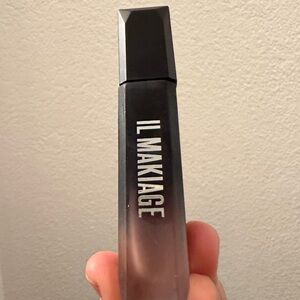 IL MAKIAGE Matte Liquid Lipstick Matte Karma